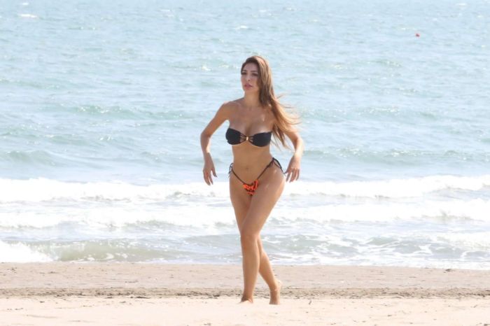Farrah Abraham Vacationing In Bikini At The Beach In Venice