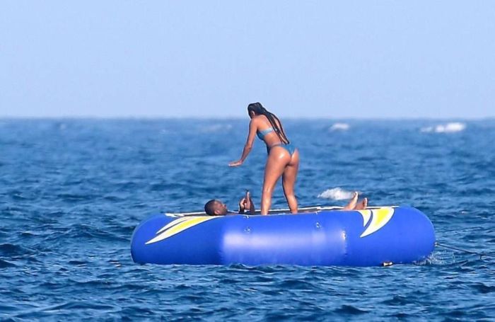 Gabrielle Union And Dwyane Wade Vacationing On A Luxury Yacht In St Tropez