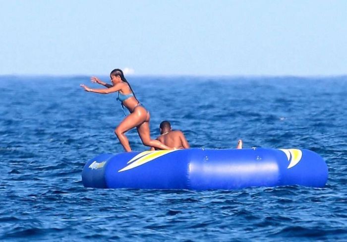 Gabrielle Union And Dwyane Wade Vacationing On A Luxury Yacht In St Tropez