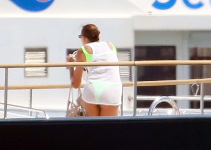 Irina Shayk In A Yellow Bikini On A Yacht In Ibiza