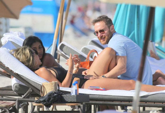 Jessica Ledon Relaxing In A Swimsuit On The Beach In Miami