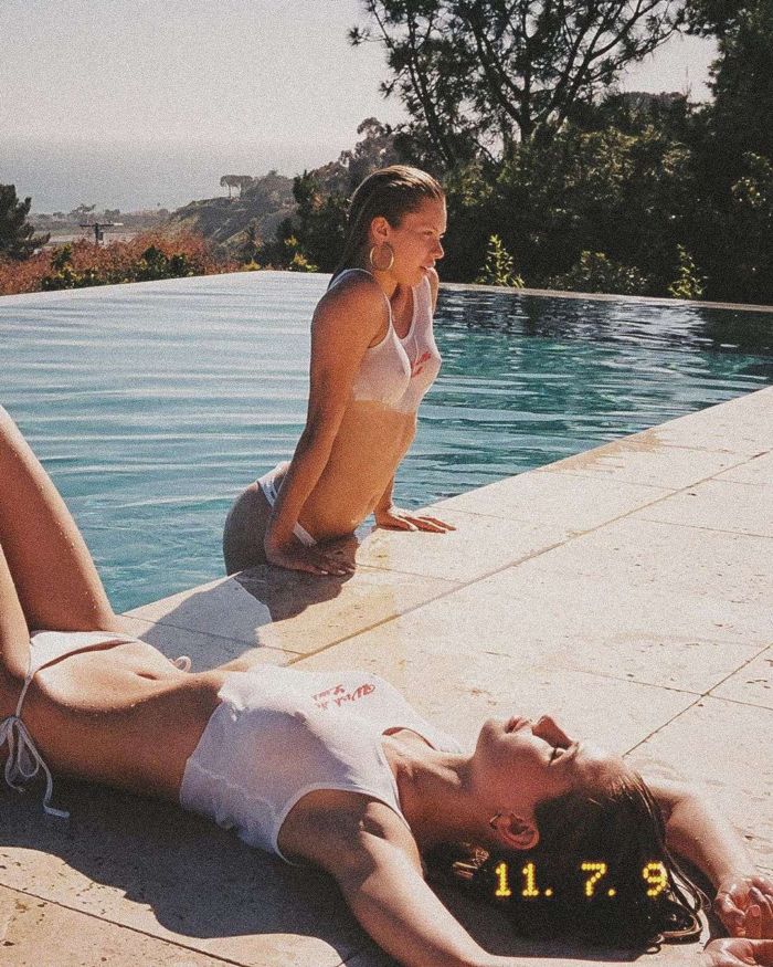 Josie Canseco And Scarlett Rose Leithold Together At The Swimming Pool