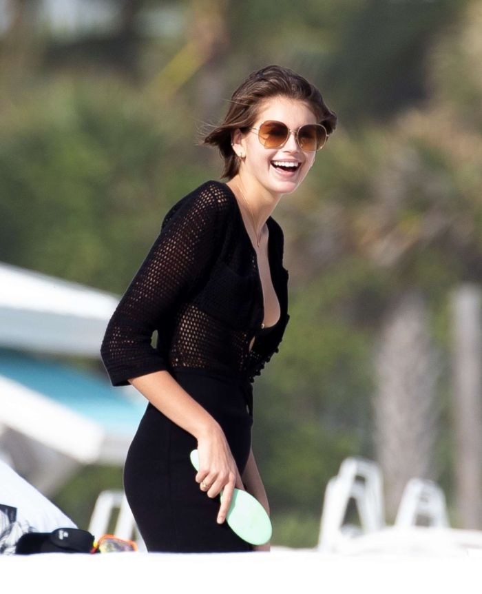 Kaia Gerber Relaxing In A Bikini On The Beach In Miami