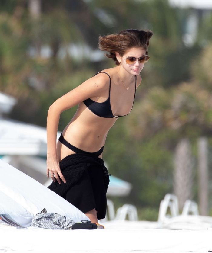 Kaia Gerber Relaxing In A Bikini On The Beach In Miami