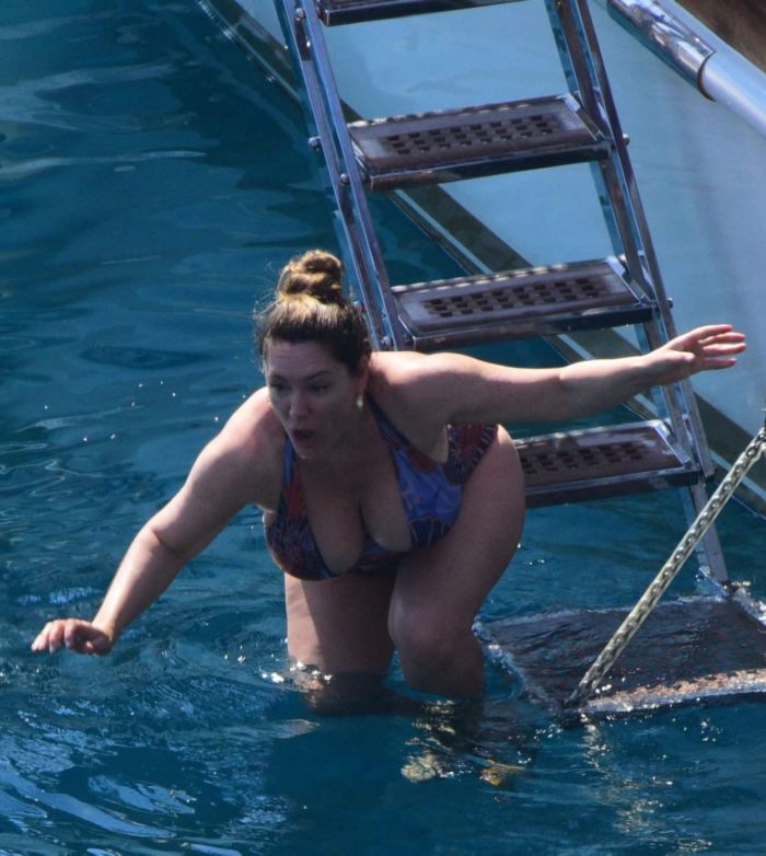 Kelly Brook In A Swimsuit On A Vacation In Turkey