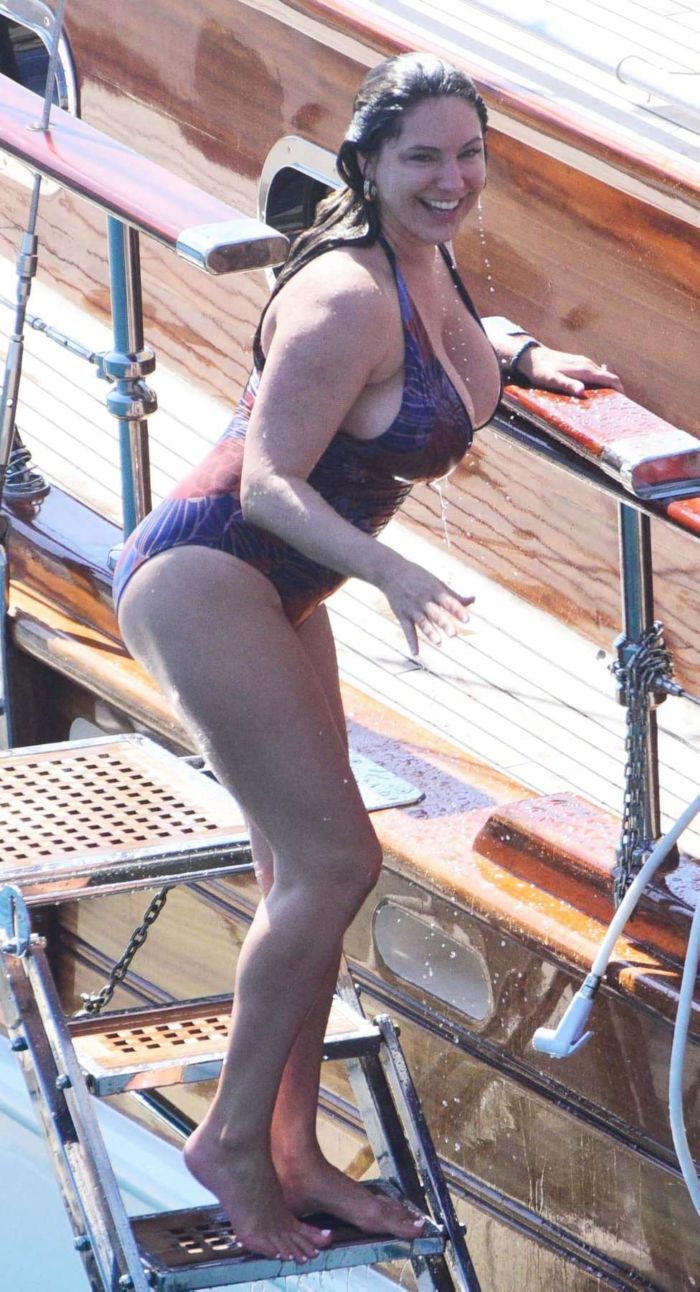 Kelly Brook In A Swimsuit On A Vacation In Turkey
