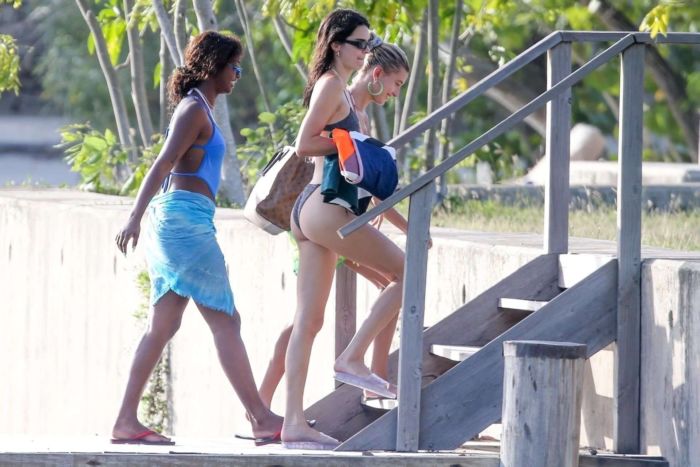 Kendall Jenner Vacationing In Bikini On A Boat In Jamaica