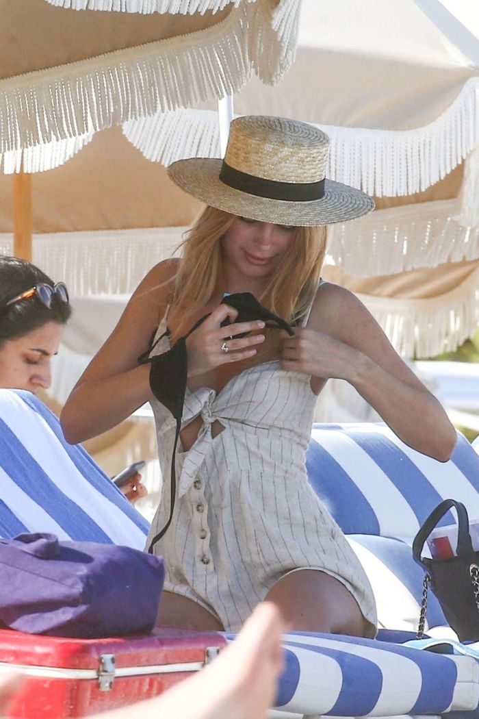 Kimberley Garner Vacationing In A Black Bikini At The Beach In Miami