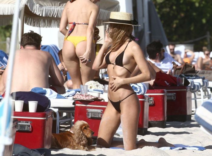 Kimberley Garner Vacationing In A Black Bikini At The Beach In Miami