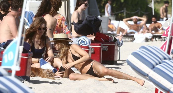 Kimberley Garner Vacationing In A Black Bikini At The Beach In Miami