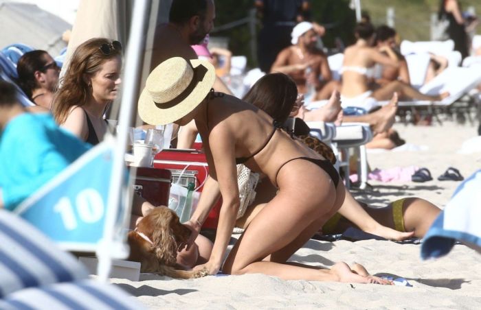 Kimberley Garner Vacationing In A Black Bikini At The Beach In Miami