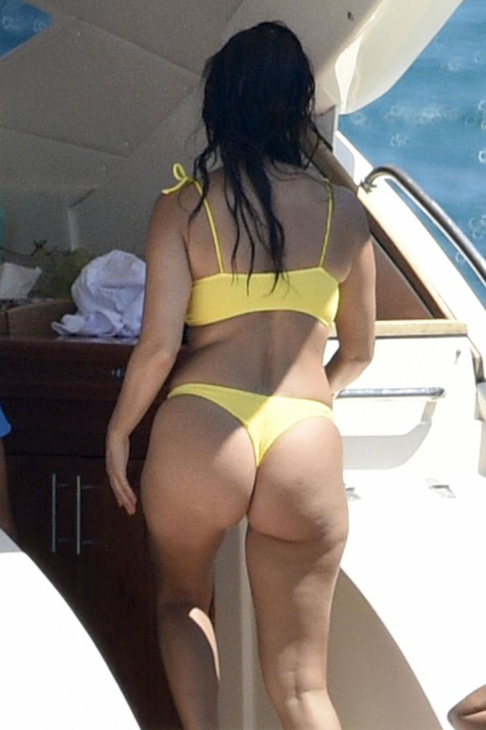 Kourtney Kardashian During Her Vacation On A Yacht In Corsica
