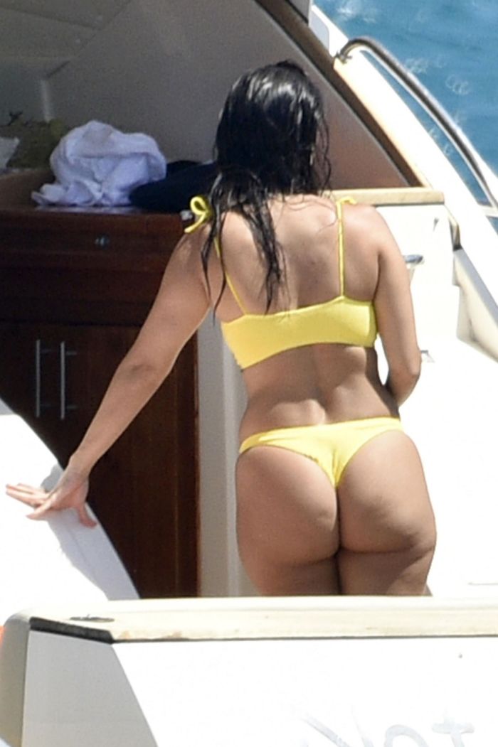 Kourtney Kardashian During Her Vacation On A Yacht In Corsica
