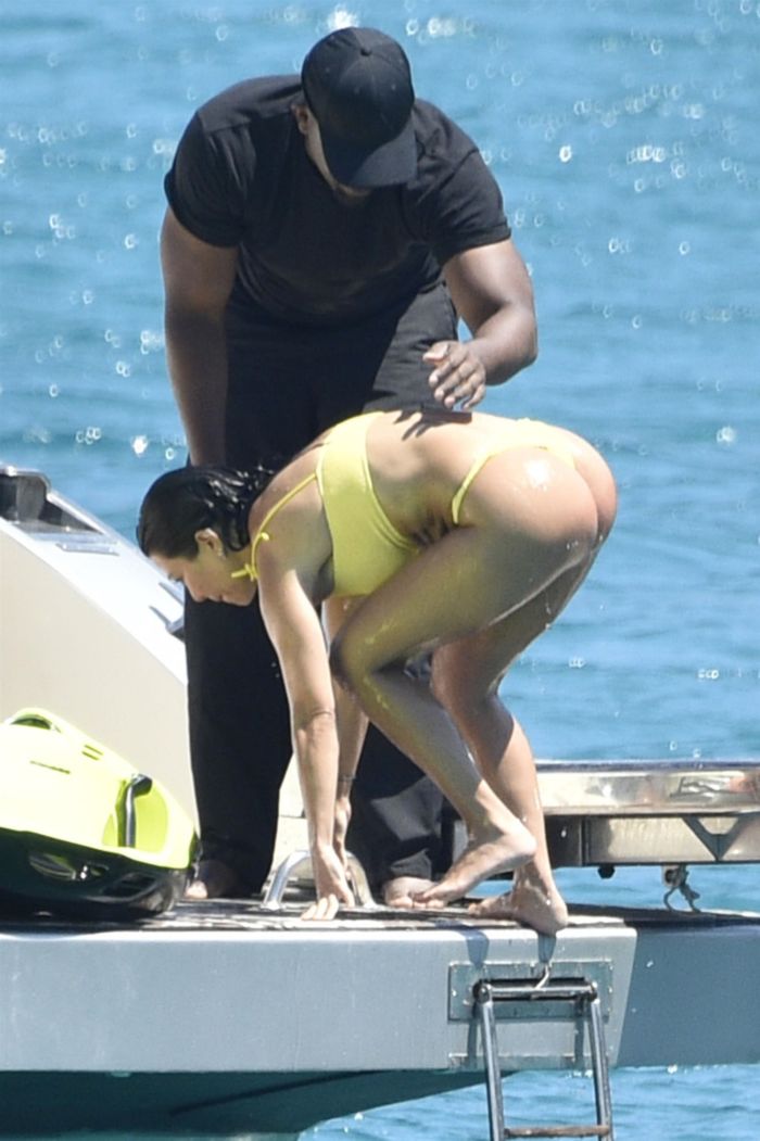 Kourtney Kardashian During Her Vacation On A Yacht In Corsica