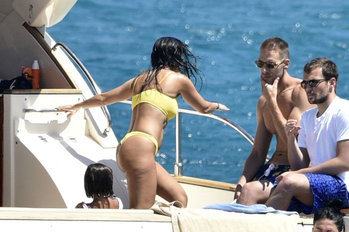 Kourtney Kardashian During Her Vacation On A Yacht In Corsica