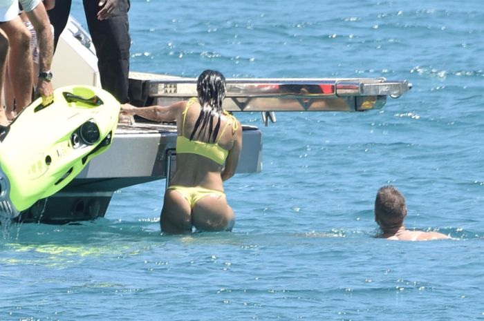 Kourtney Kardashian During Her Vacation On A Yacht In Corsica