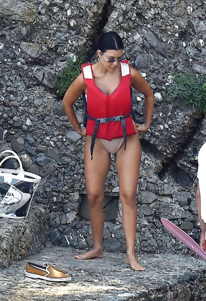 Kourtney Kardashian Kayaking In A Bikini In Portofino