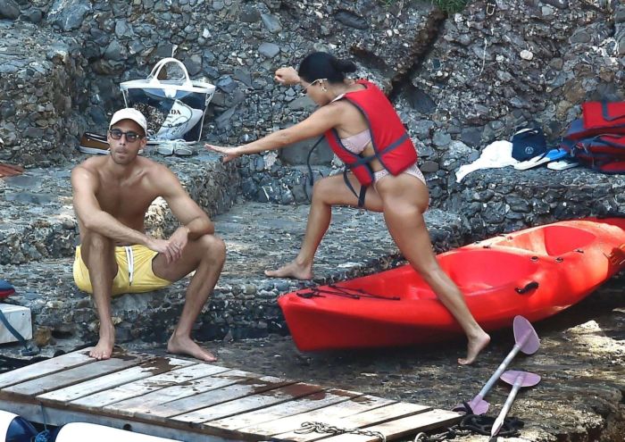 Kourtney Kardashian Kayaking In A Bikini In Portofino