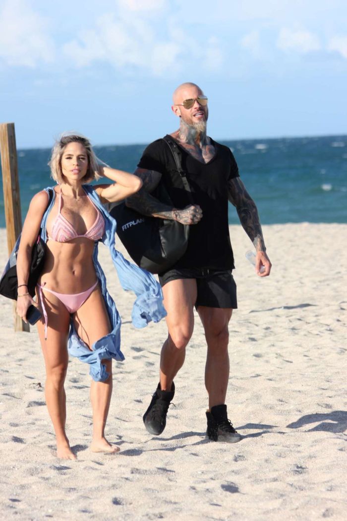 Michelle Lewin During Her Vacation An Pink Bikini On Miami Beach