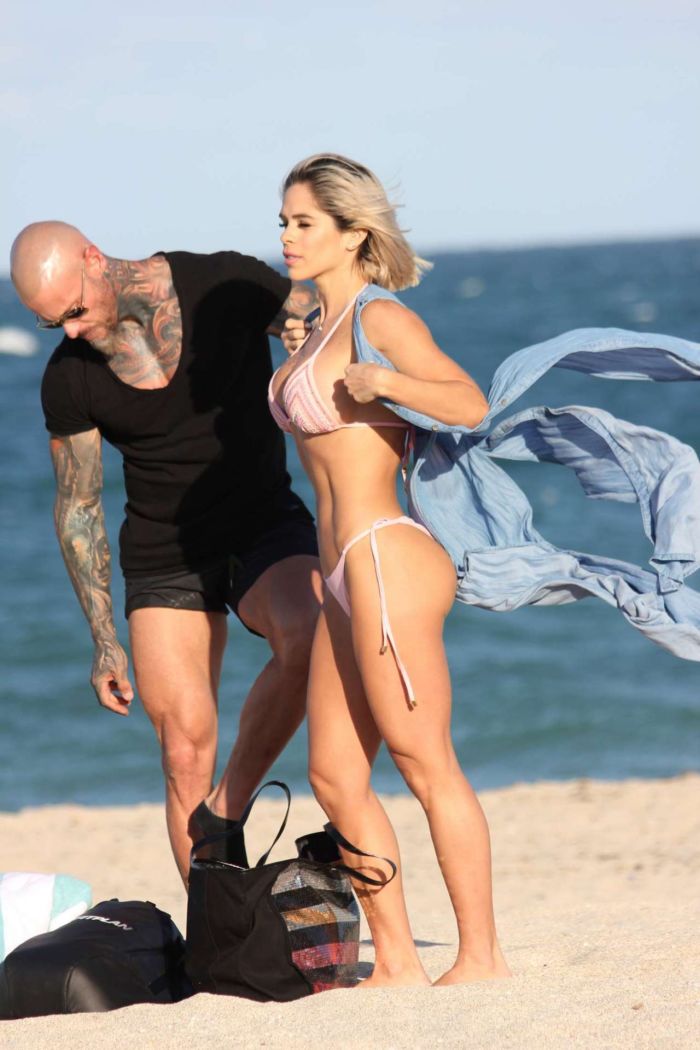 Michelle Lewin During Her Vacation An Pink Bikini On Miami Beach