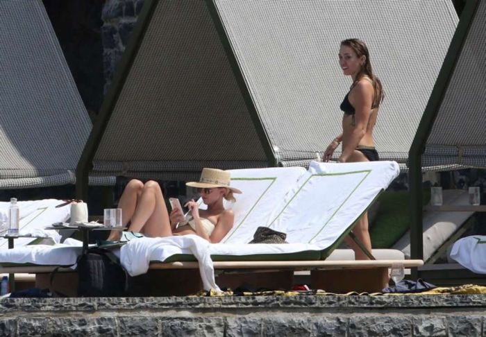 Miley Cyrus On A Bikini Vacation In Lake Como