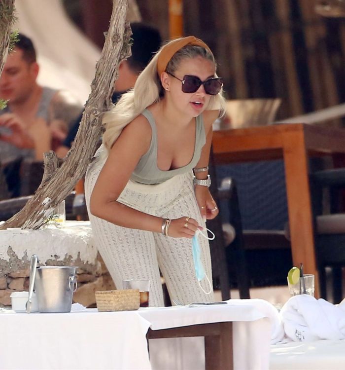 Molly-Mae Hague And Tommy Fury Spotted Relaxing In Ibiza