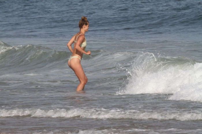 Nina Agdal On A Bikini Vacation At Beach In Hamptons