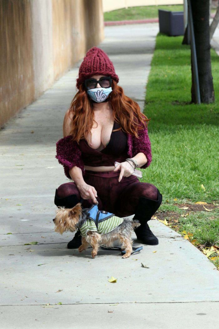 Phoebe Price Spotted Out In A Mask Out In Los Angeles