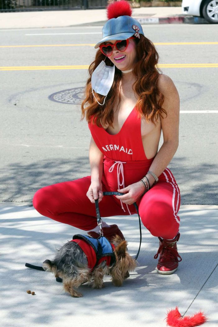 Phoebe Price Spotted In Red Walking Her Dog Out In Miami
