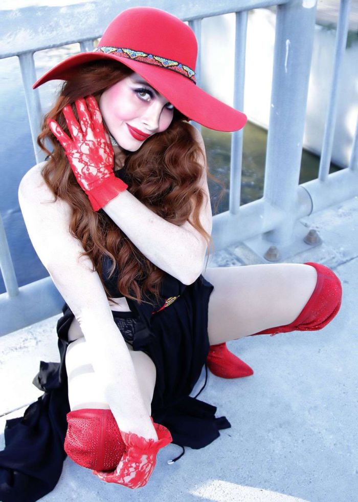 Phoebe Price Shoots Out In Los Angeles
