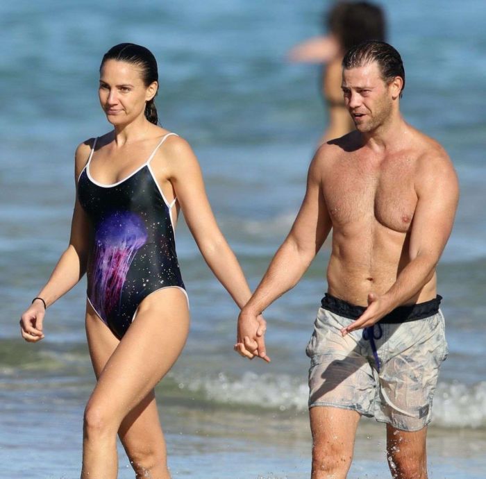 Rachael Finch Vacationing In A Swimsuit At The Beach