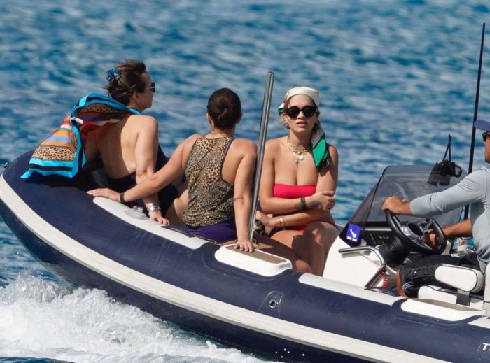 Rita Ora On A Vacation In Pink Bikini At A Beach