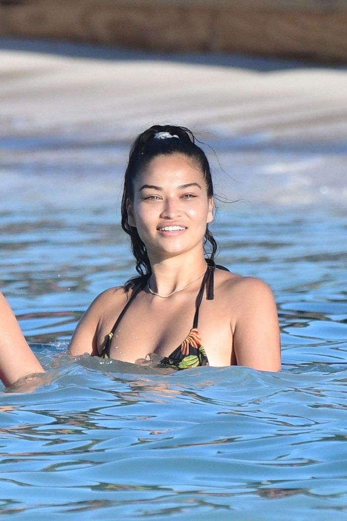 Shanina Shaik On A Bikini Vacation At A Pool In St Barts'