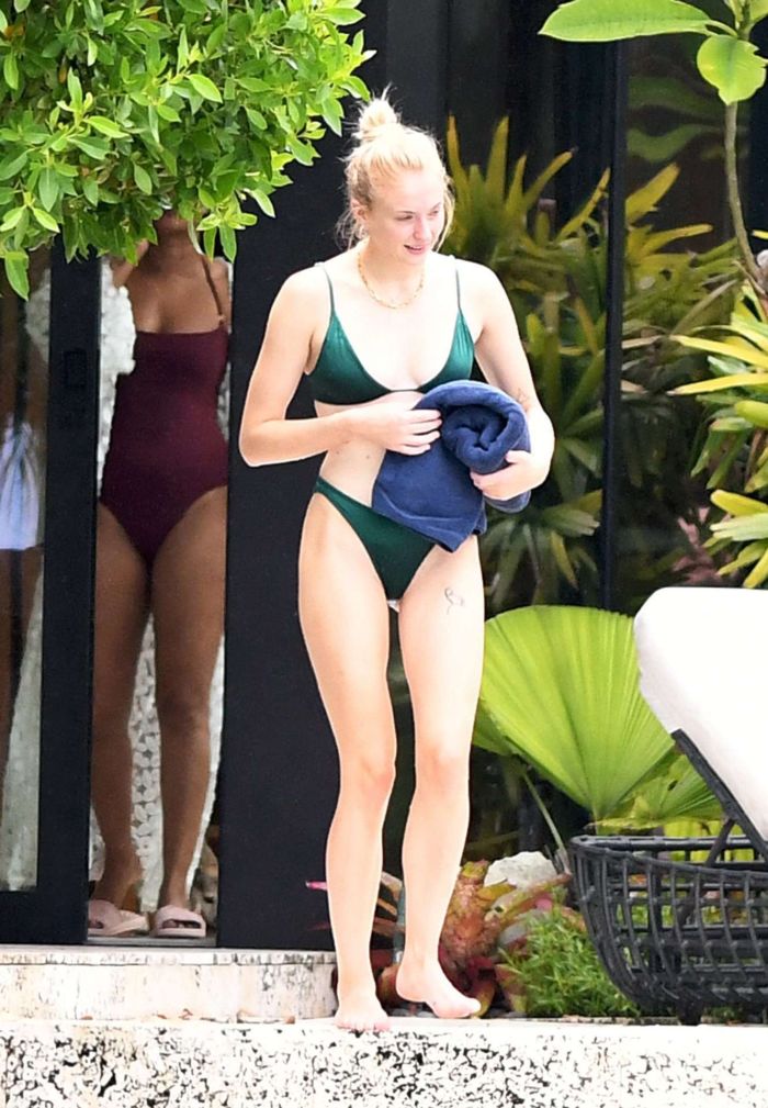 Sophie Turner In A Bikini With Dog In Miami