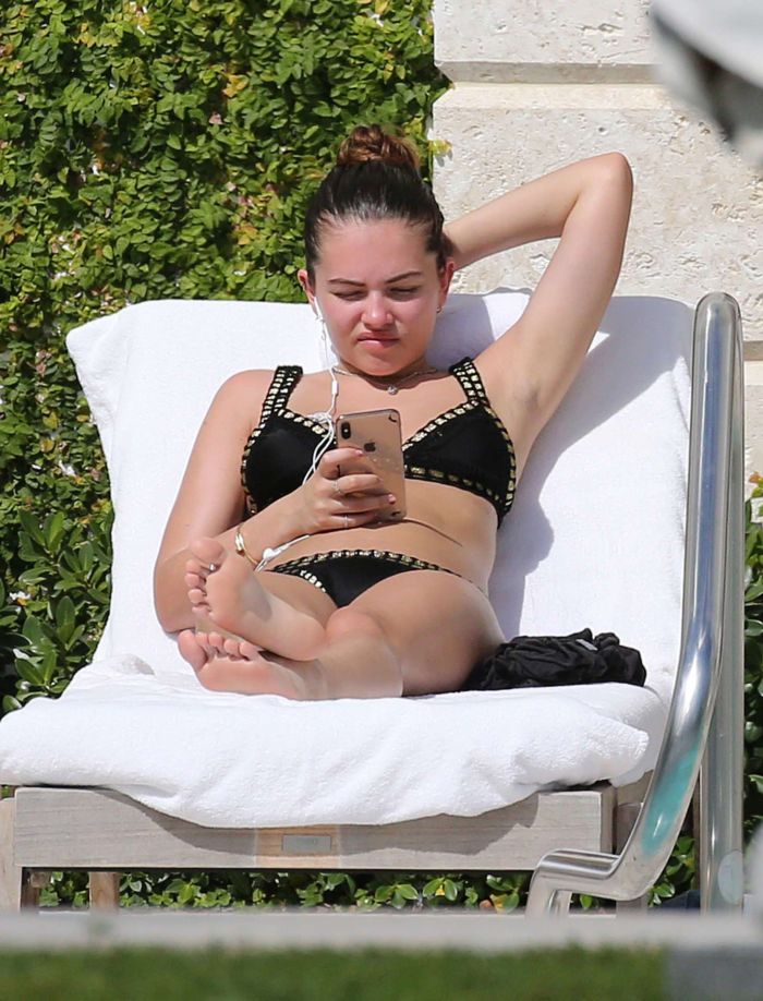 Thylane Blondeau Relaxing At The Swimming Pool In Miami