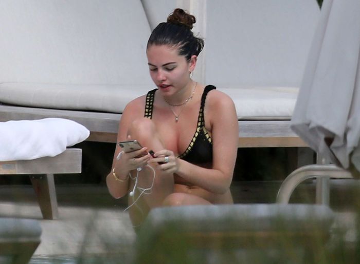 Thylane Blondeau Relaxing At The Swimming Pool In Miami