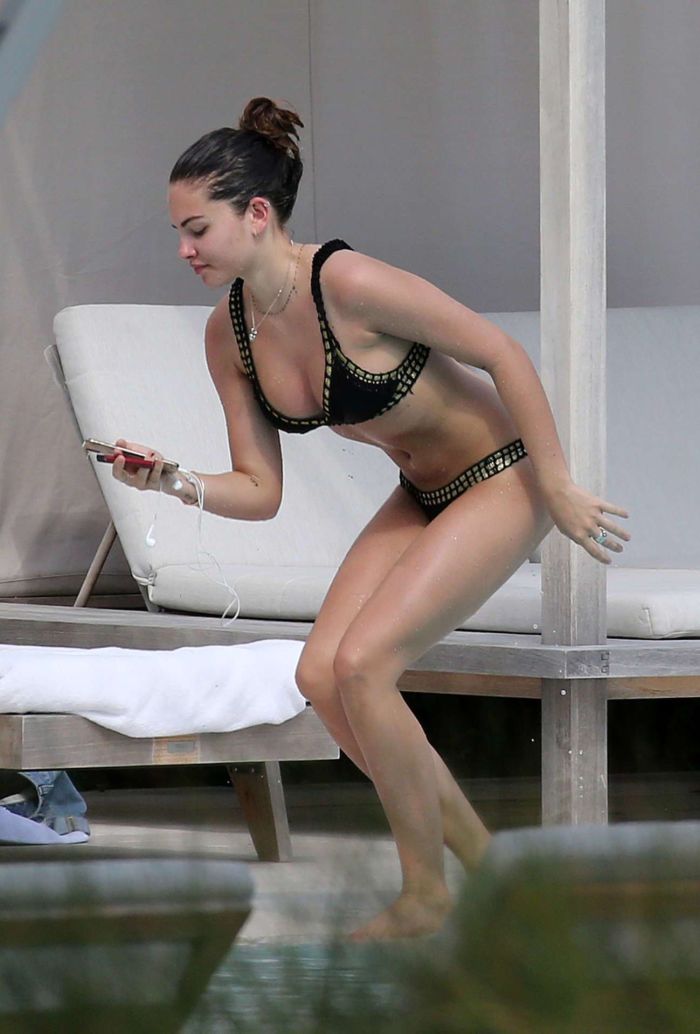 Thylane Blondeau Relaxing At The Swimming Pool In Miami