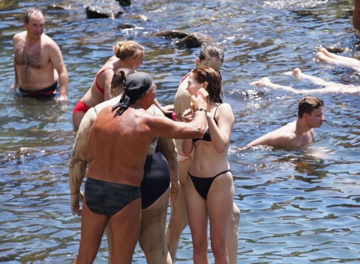 Zoey Deutch With Friends In A Black Bikini In Ischia, Italy